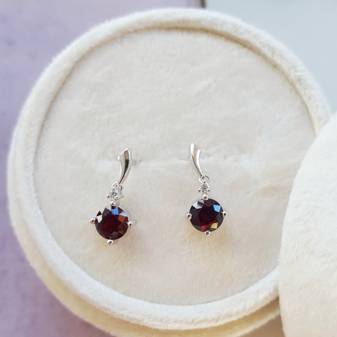 Essential Arizona Garnet Dangles