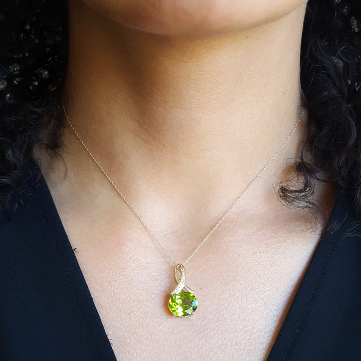 Elegant Peridot Accent Pendant