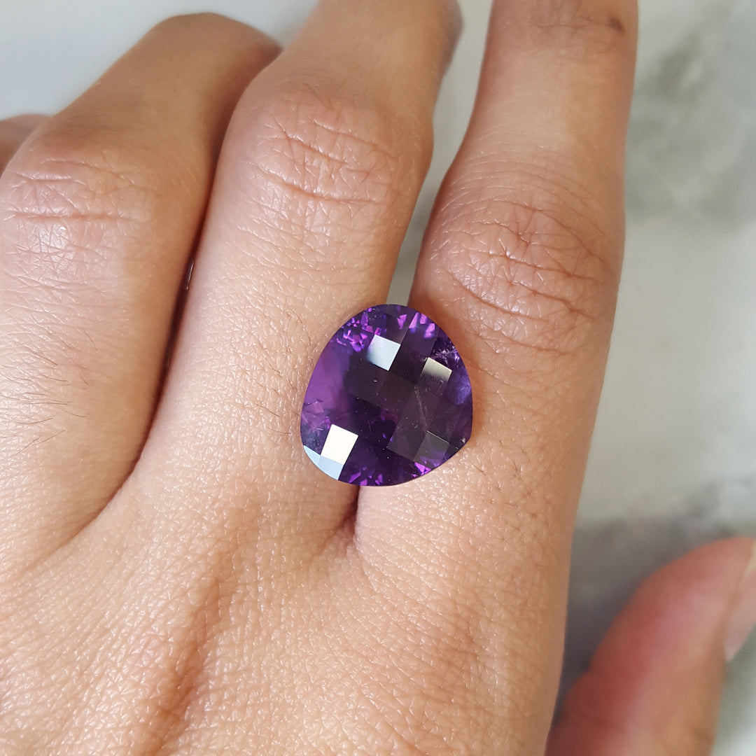 "Chubby" Pear Cut Arizona Amethyst Vintage Gem