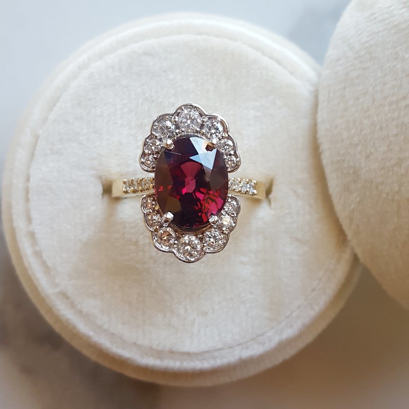 Luxury by Rene Hernandez Vintage Garnet Ring