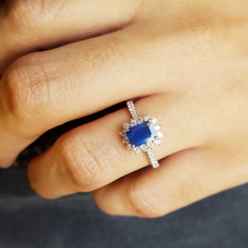 Sami Fine Jewelry Sapphire Mini Starburst Ring