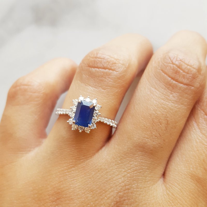 Sami Fine Jewelry Sapphire Mini Starburst Ring