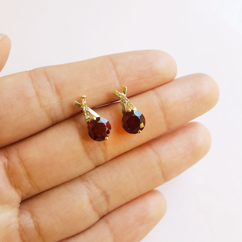 Arizona Anthill Garnet Gold Jewelry Criss Cross Garnet Earrings 380403