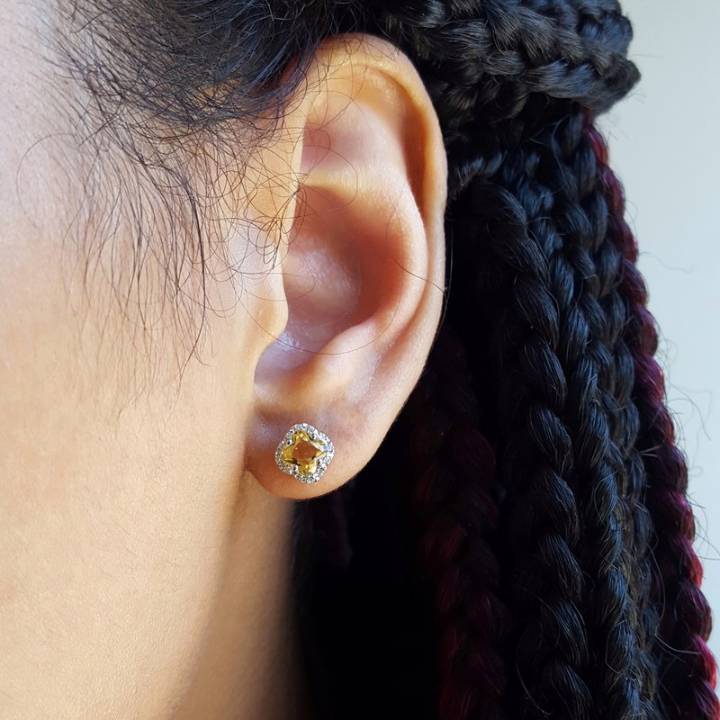 4-Leaf Citrine Studs