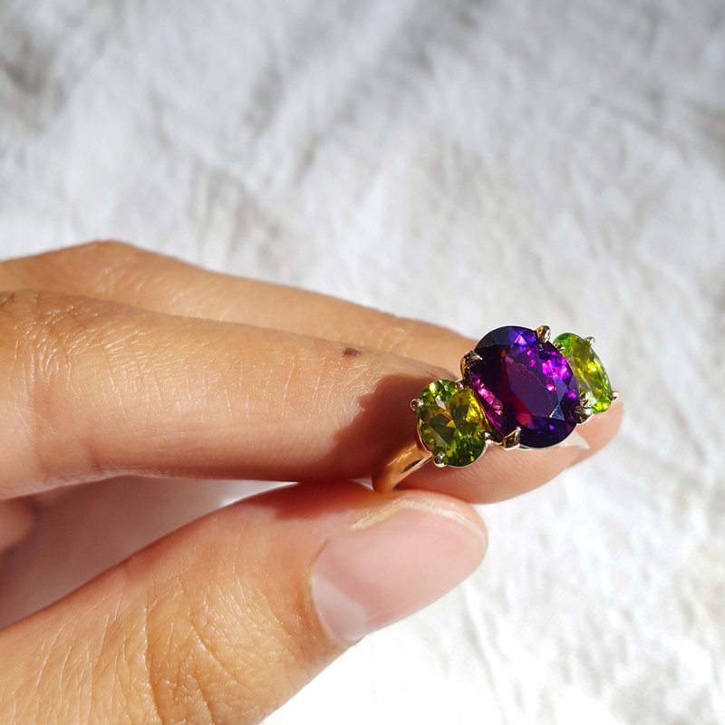 Amethyst and peridot ring fashion