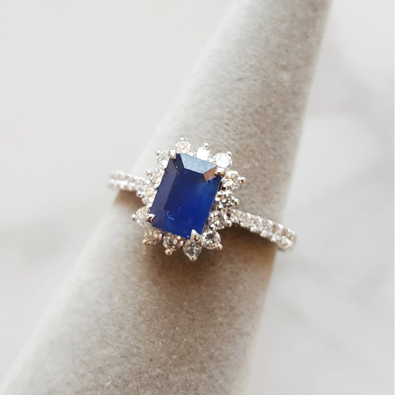 Sami Fine Jewelry Sapphire Mini Starburst Ring